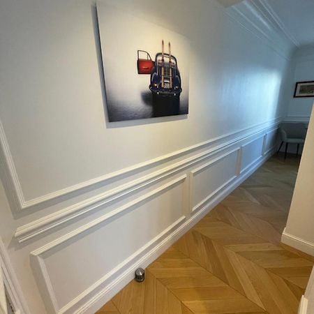 纳博讷Apparemment Niche Dans Les Arbres公寓 外观 照片